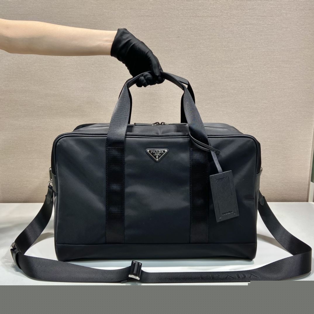 Pra*a travel bags